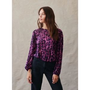 Bella Dahl Casey Shirred Blouse in Berry Floral XS